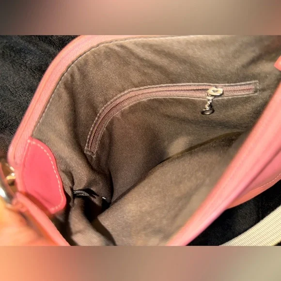 Coach Coral Crossbody Bag with Gold Details - Picture 11 of 16